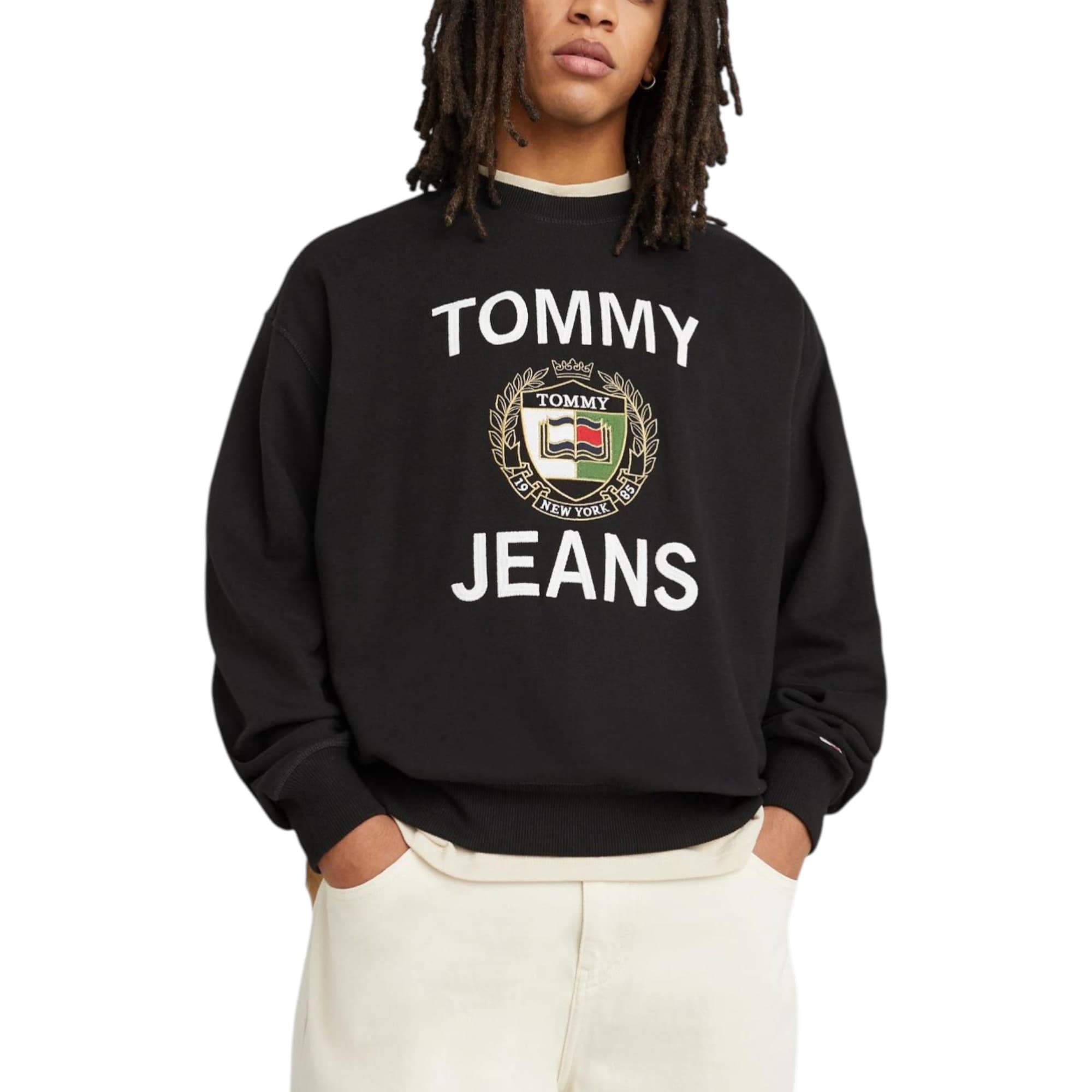 Tommy Hilfiger Boxy Luxe Crew black cotton sweatshirt front view
