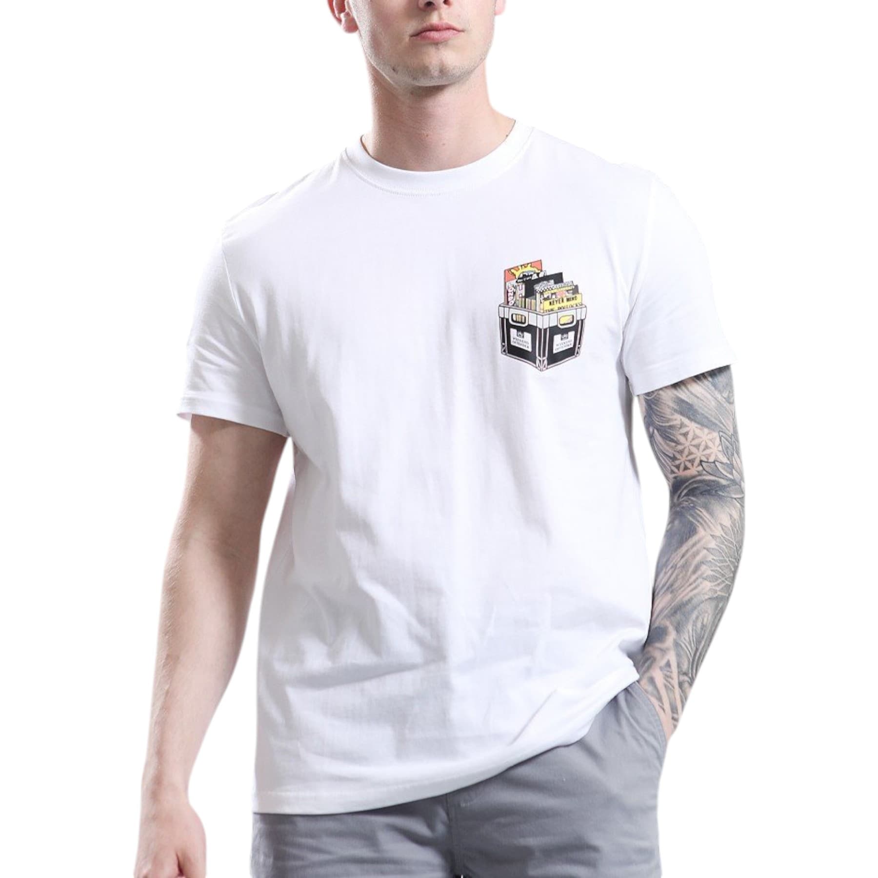 Weekend Offender Diggin men's white cotton t-shirt with front chest print